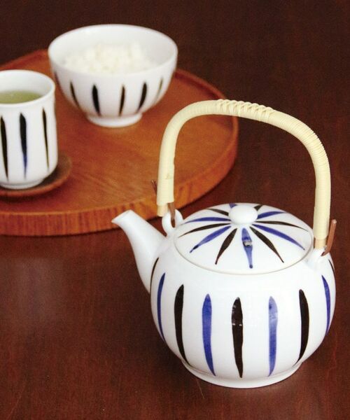 212 KITCHEN STORE / トゥーワントゥーキッチン ストア インテリア・生活雑貨・ホビー・ステーショナリー | 藍花 古典染付け土瓶 水玉 | 詳細1