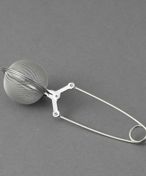 212 KITCHEN STORE / トゥーワントゥーキッチン ストア インテリア・生活雑貨・ホビー・ステーショナリー | トング式茶こし 55φ ＜CASUAL PRODUCT カジュアルプロダクト＞ | 詳細1