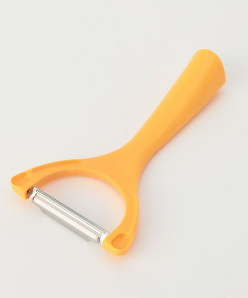 212 KITCHEN STORE / トゥーワントゥーキッチン ストア キッチンツール | お料理はかどるくるりんピーラー YE ＜marna マーナ＞ | 詳細2