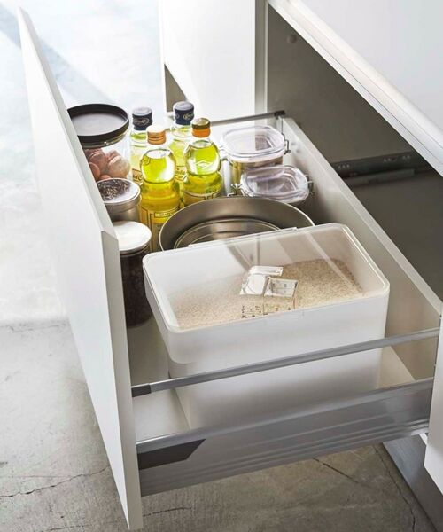 212 KITCHEN STORE / トゥーワントゥーキッチン ストア キッチンツール | 密閉シンク下米ビツ 5kg 計量カップ付 山崎実業 ＜tower タワー＞ | 詳細1