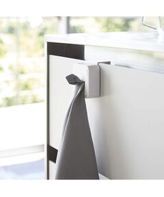 212 KITCHEN STORE / トゥーワントゥーキッチン ストア キッチンツール | シンク扉タオルホルダー WH 山崎実業 ＜tower タワー＞