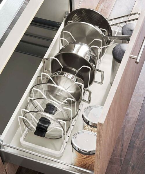 212 KITCHEN STORE / トゥーワントゥーキッチン ストア キッチンツール | シンク下伸縮鍋蓋&フライパンスタンド WH 山崎実業 ＜tower タワー＞ | 詳細1