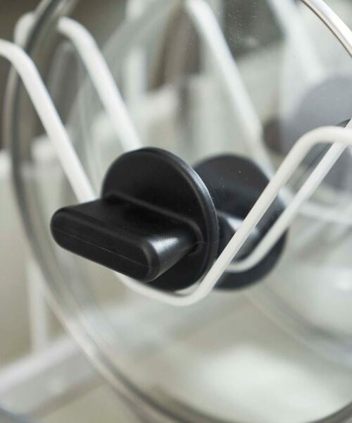 212 KITCHEN STORE / トゥーワントゥーキッチン ストア キッチンツール | シンク下伸縮鍋蓋&フライパンスタンド WH 山崎実業 ＜tower タワー＞ | 詳細5