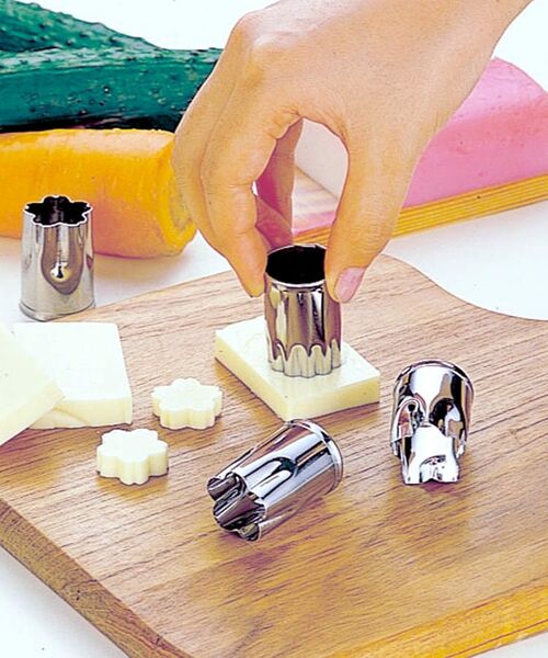 212 KITCHEN STORE / トゥーワントゥーキッチン ストア キッチンツール | プラケース入り 野菜抜型 6型セット 小 ＜TIGERCROWN タイガークラウン＞ | 詳細2