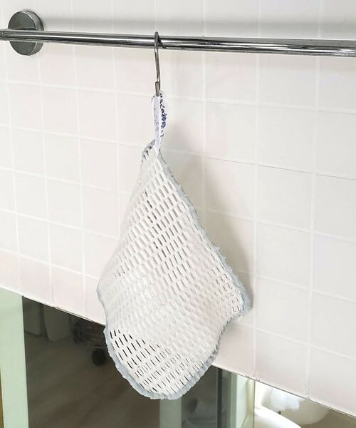 212 KITCHEN STORE / トゥーワントゥーキッチン ストア インテリア・インテリア雑貨 | そうじの神様 バス用メッシュクロス ミトンタイプ | 詳細1