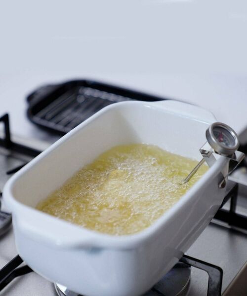 212 KITCHEN STORE / トゥーワントゥーキッチン ストア キッチンツール | 角型天ぷら鍋 WH ＜富士ホーロー＞ | 詳細1