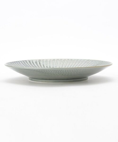 212 KITCHEN STORE / トゥーワントゥーキッチン ストア 食器 | 彫刻紋〈藍墨〉24cm皿 草林彫 | 詳細2