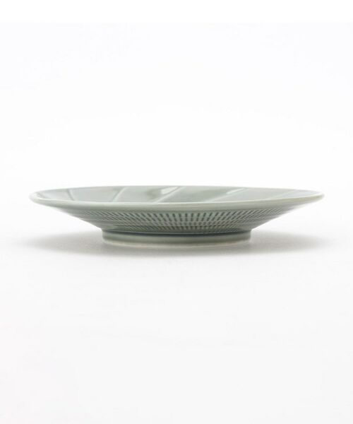 212 KITCHEN STORE / トゥーワントゥーキッチン ストア 食器 | 彫刻紋〈藍墨〉φ12cm皿 斜め彫 | 詳細2