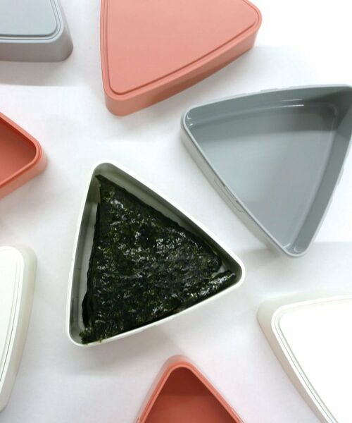 212 KITCHEN STORE / トゥーワントゥーキッチン ストア インテリア・生活雑貨・ホビー・ステーショナリー | GEL-COOL　ジェルクール トライアングル　おにぎりケース WH | 詳細4