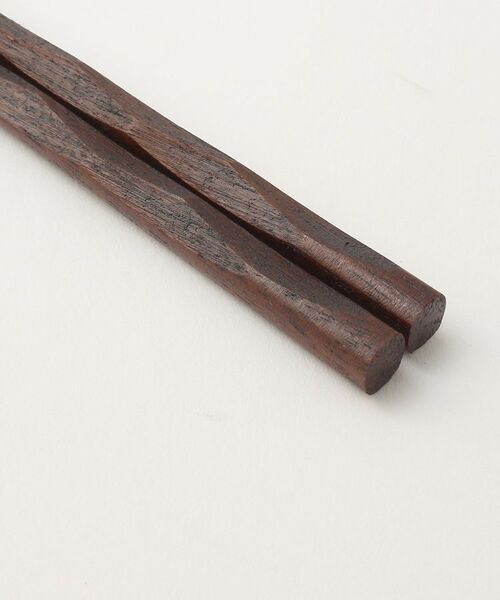 212 KITCHEN STORE / トゥーワントゥーキッチン ストア インテリア・生活雑貨・ホビー・ステーショナリー | 若狭塗 食卓箸・亀甲玉虫 23cm 茶 ＜Homeland ホームランド＞ | 詳細3