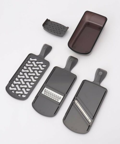 212 KITCHEN STORE / トゥーワントゥーキッチン ストア キッチンツール | コンパクト調理器セット (両刃スライサー、千切、おろし、指ガード) ＜KK カイキッチン＞ | 詳細2