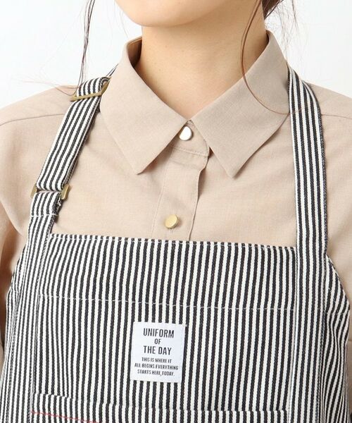212 KITCHEN STORE / トゥーワントゥーキッチン ストア インテリア・生活雑貨・ホビー・ステーショナリー | クリスワークスタイルエプロン BK | 詳細4