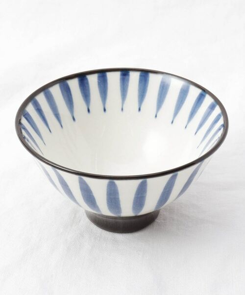 212 KITCHEN STORE / トゥーワントゥーキッチン ストア 食器 | 藍花 ぼかし十草 飯碗 大 | 詳細1