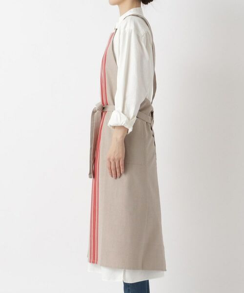 212 KITCHEN STORE / トゥーワントゥーキッチン ストア インテリア・生活雑貨・ホビー・ステーショナリー | シャンブレーストライプ エプロン RD | 詳細2