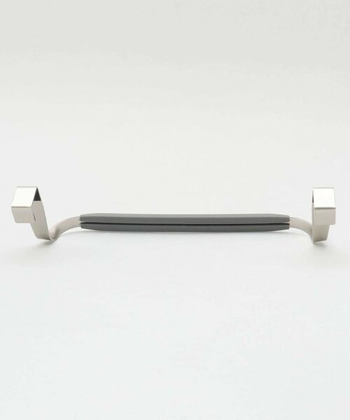 212 KITCHEN STORE / トゥーワントゥーキッチン ストア キッチンツール | スックヌックキャブタオルバー　チャコール (212Kオリジナルカラー) ＜Umbra アンブラ＞ | 詳細2