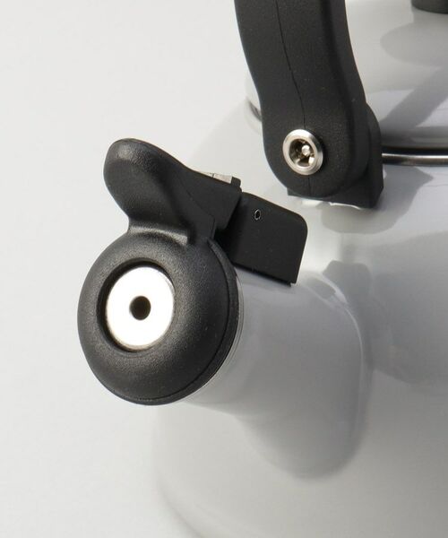 212 KITCHEN STORE / トゥーワントゥーキッチン ストア キッチンツール | コットンシリーズ 笛吹きケトル 1.6L ＜FUJIHORO 富士ホーロー＞ | 詳細3