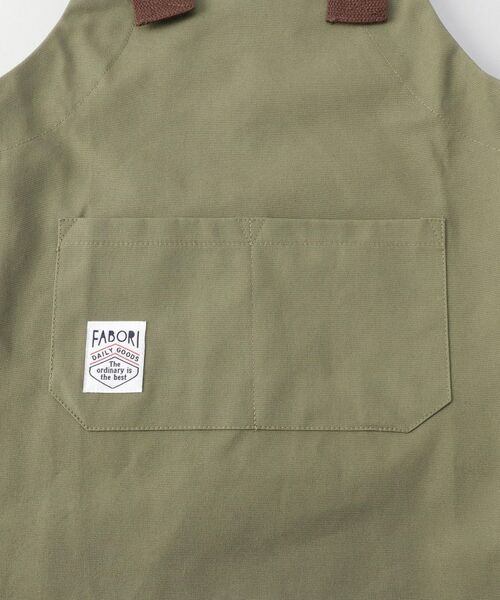 212 KITCHEN STORE / トゥーワントゥーキッチン ストア インテリア・生活雑貨・ホビー・ステーショナリー | カバーオールキッズエプロン KHAKI ＜FABORI ファボリ＞ | 詳細4