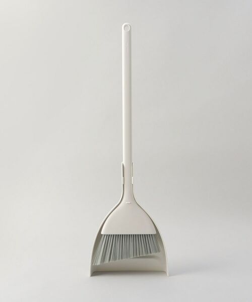 212 KITCHEN STORE / トゥーワントゥーキッチン ストア インテリア・インテリア雑貨 | ほうきちりとり ＜marna マーナ＞ | 詳細1