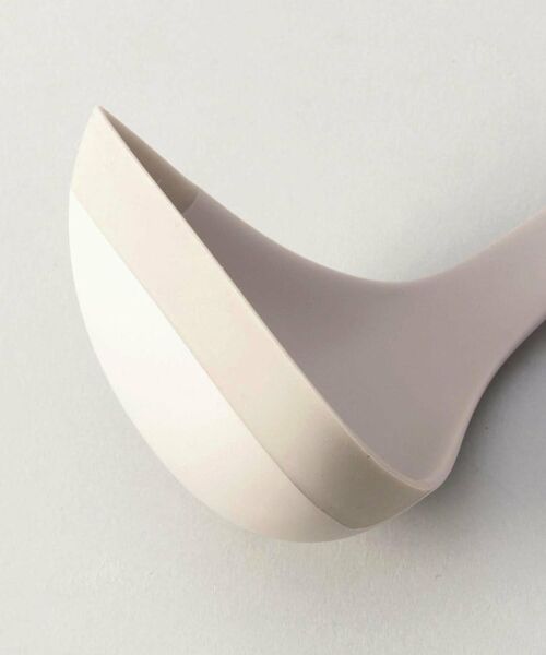 212 KITCHEN STORE / トゥーワントゥーキッチン ストア キッチンツール | きほんの道具 お玉M GY ＜marna マーナ＞ | 詳細4