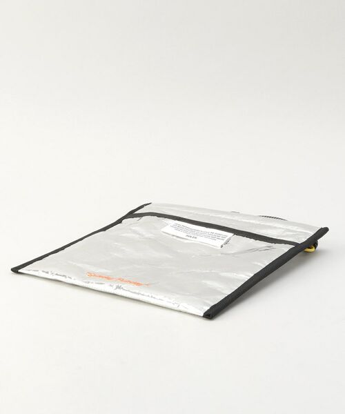 212 KITCHEN STORE / トゥーワントゥーキッチン ストア ポーチ | キャリークールポーチM SIL | 詳細3