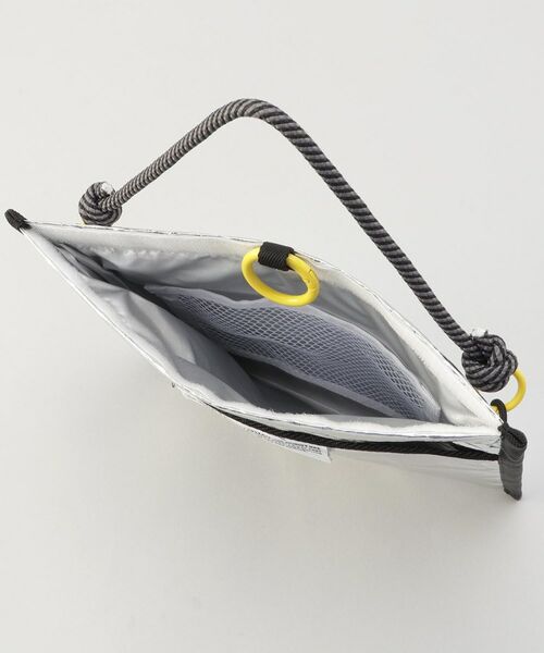 212 KITCHEN STORE / トゥーワントゥーキッチン ストア ポーチ | キャリークールポーチM SIL | 詳細4