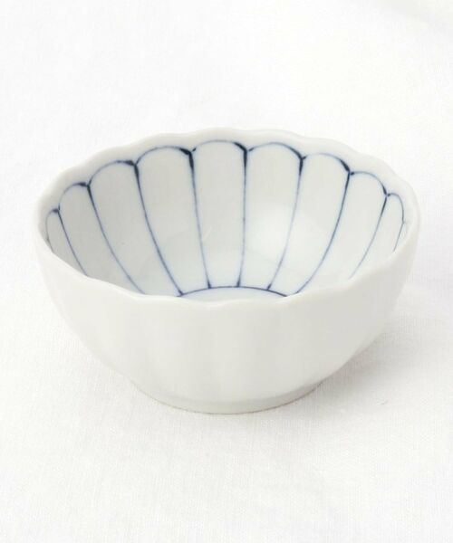 212 KITCHEN STORE / トゥーワントゥーキッチン ストア 食器 | 菊線 菊形小鉢 | 詳細1