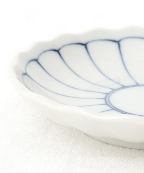 212 KITCHEN STORE / トゥーワントゥーキッチン ストア 食器 | 菊線 菊形小皿 | 詳細5