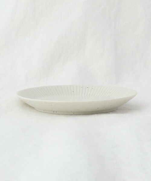 212 KITCHEN STORE / トゥーワントゥーキッチン ストア 食器 | 釉十草 プレート 粉引撥水 | 詳細2