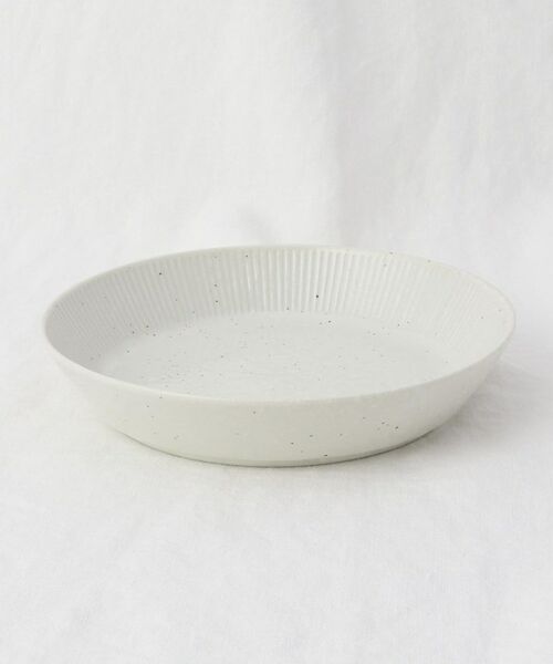 212 KITCHEN STORE / トゥーワントゥーキッチン ストア 食器 | 釉十草 深プレート 粉引撥水 | 詳細1