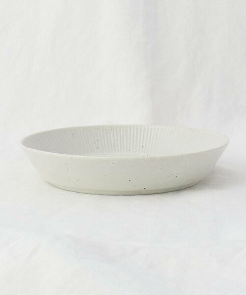 212 KITCHEN STORE / トゥーワントゥーキッチン ストア 食器 | 釉十草 深プレート 粉引撥水 | 詳細2