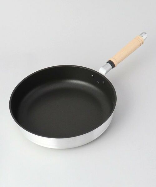 212 KITCHEN STORE / トゥーワントゥーキッチン ストア キッチンツール | 北陸アルミニウム 新マイスタープレミフライパン28cm | 詳細1