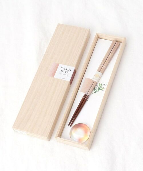 212 KITCHEN STORE / トゥーワントゥーキッチン ストア インテリア・生活雑貨・ホビー・ステーショナリー | 桐箱入り 箸・箸置きセット 波の光 21cm | 詳細1