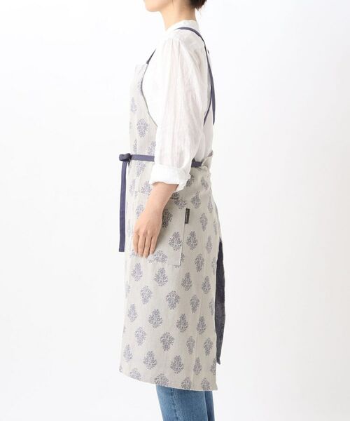212 KITCHEN STORE / トゥーワントゥーキッチン ストア インテリア・生活雑貨・ホビー・ステーショナリー | フラワージャガードエプロン BL | 詳細2