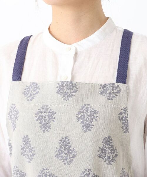 212 KITCHEN STORE / トゥーワントゥーキッチン ストア インテリア・生活雑貨・ホビー・ステーショナリー | フラワージャガードエプロン BL | 詳細4