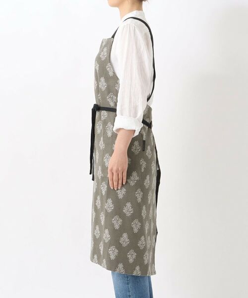 212 KITCHEN STORE / トゥーワントゥーキッチン ストア インテリア・生活雑貨・ホビー・ステーショナリー | フラワージャガードエプロン GY | 詳細2