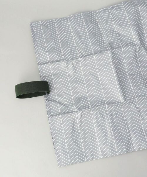 212 KITCHEN STORE / トゥーワントゥーキッチン ストア トラベルグッズ | piatto レジャーシート ヘリンボーン BLGY | 詳細3