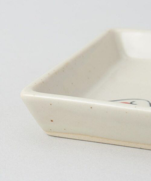 212 KITCHEN STORE / トゥーワントゥーキッチン ストア 食器 | ぎゅっとおにぎりさん 角皿 梅 | 詳細5