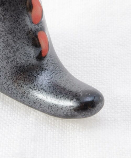 212 KITCHEN STORE / トゥーワントゥーキッチン ストア インテリア・生活雑貨・ホビー・ステーショナリー | 江戸っ子恐竜 黒×赤 ティラノザウルス 箸置 | 詳細4