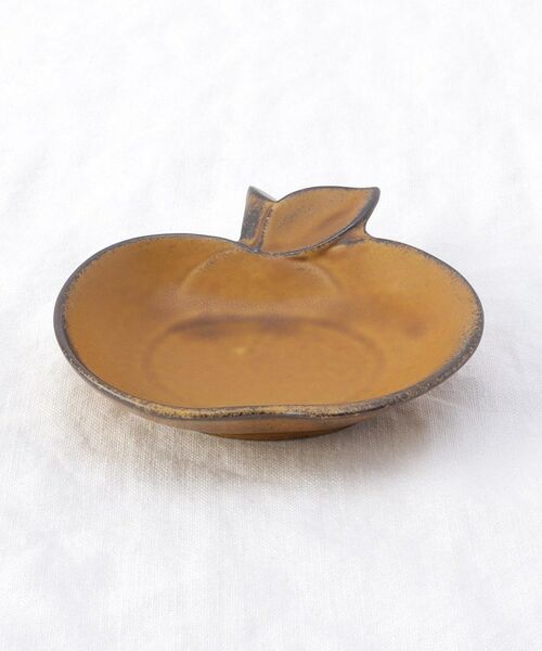212 KITCHEN STORE / トゥーワントゥーキッチン ストア 食器 | りんご小皿 オーカー | 詳細1