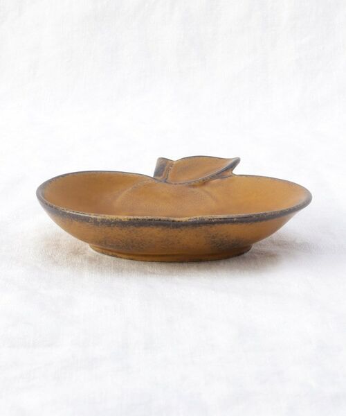 212 KITCHEN STORE / トゥーワントゥーキッチン ストア 食器 | りんご小皿 オーカー | 詳細2