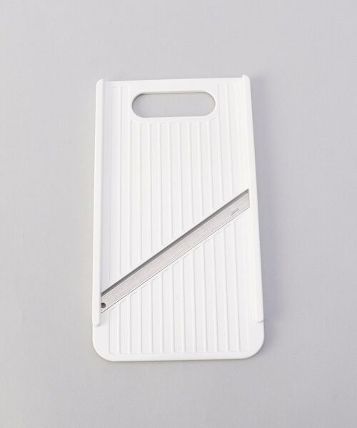 212 KITCHEN STORE / トゥーワントゥーキッチン ストア キッチンツール | 愛着道具 ワイド玉ねぎスライサー(ホワイト) | 詳細2