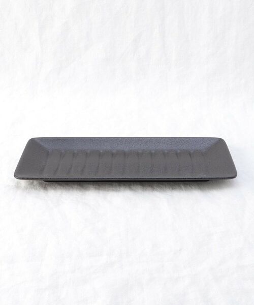 212 KITCHEN STORE / トゥーワントゥーキッチン ストア 食器 | 彫り長角皿 伊賀黒 | 詳細1