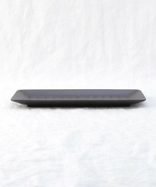 212 KITCHEN STORE / トゥーワントゥーキッチン ストア 食器 | 彫り長角皿 伊賀黒 | 詳細2
