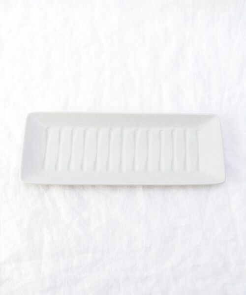 212 KITCHEN STORE / トゥーワントゥーキッチン ストア 食器 | 彫り長角皿 白結晶 | 詳細3