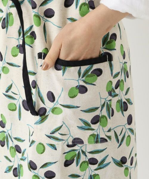 212 KITCHEN STORE / トゥーワントゥーキッチン ストア インテリア・生活雑貨・ホビー・ステーショナリー | オリーブボーダー ロングエプロン NT | 詳細6