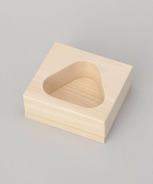 212 KITCHEN STORE / トゥーワントゥーキッチン ストア キッチンツール | ふんわりできる、国産天然木ひのきのおむすび型 1個 | 詳細1