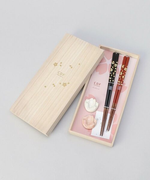 212 KITCHEN STORE / トゥーワントゥーキッチン ストア インテリア・生活雑貨・ホビー・ステーショナリー | ペア箸＆箸置きセット さくら | 詳細1