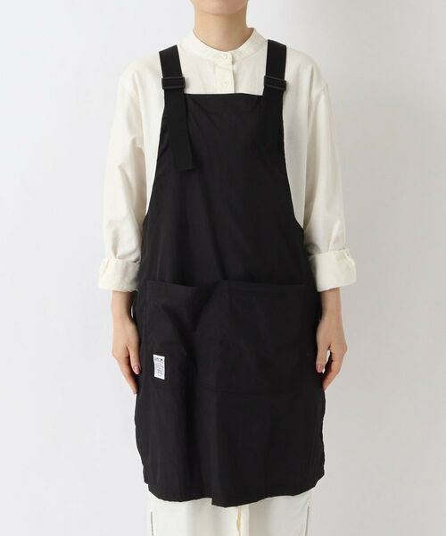 212 KITCHEN STORE / トゥーワントゥーキッチン ストア インテリア・生活雑貨・ホビー・ステーショナリー | 極軽撥水エプロン キテミテ クロ ＜FABORI ファボリ＞ | 詳細1