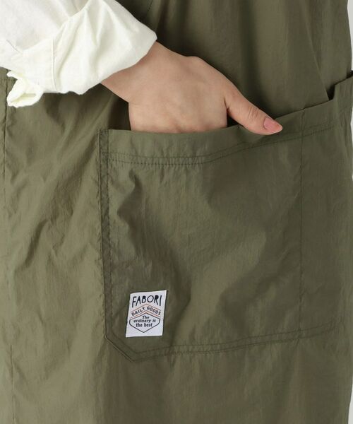 212 KITCHEN STORE / トゥーワントゥーキッチン ストア インテリア・生活雑貨・ホビー・ステーショナリー | 極軽撥水エプロン キテミテ ミドリ ＜FABORI ファボリ＞ | 詳細6