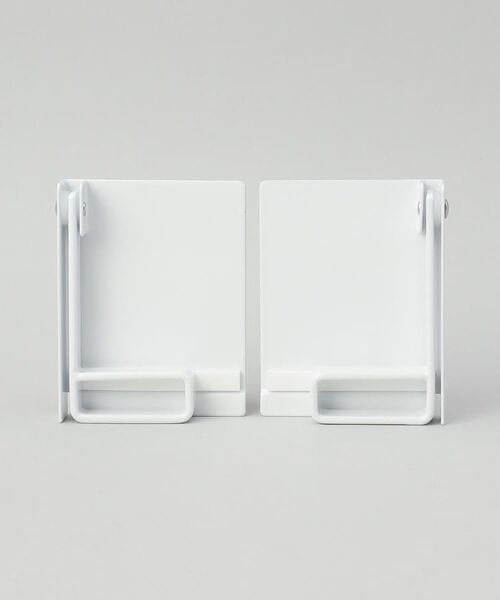 212 KITCHEN STORE / トゥーワントゥーキッチン ストア キッチンツール | 片手でカットマグネット挟み込み式キッチンペーパーホルダー WH 山崎実業 ＜tower タワー＞ | 詳細2